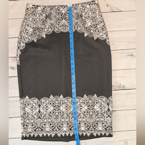 Women's Lace Look Pencil Skirt by ECI New York Size Medium Office Church Formal - Picture 7 of 9